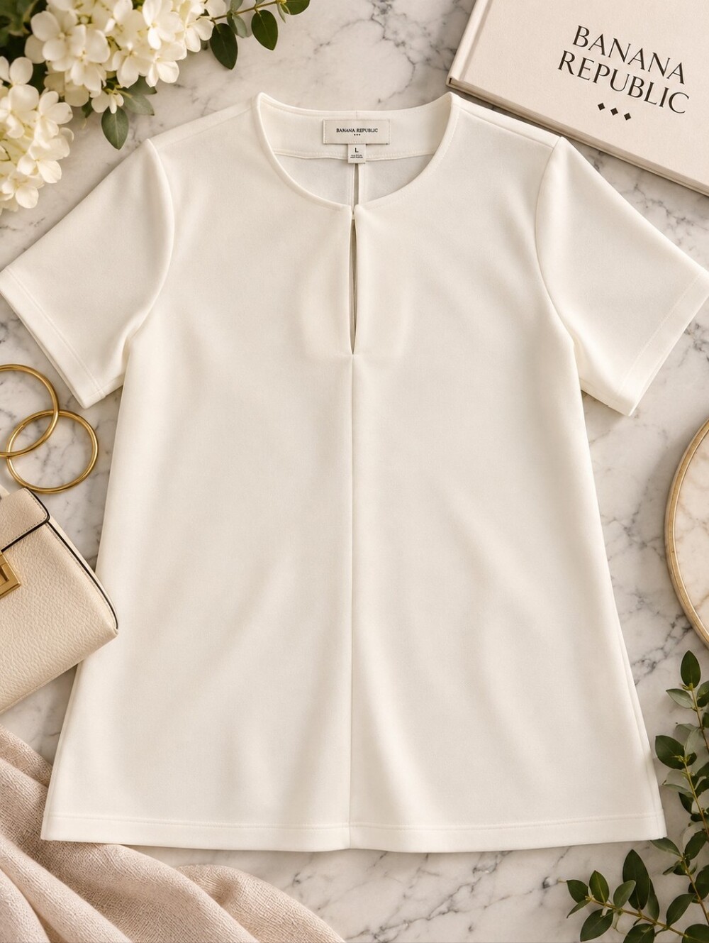 Banana Republic Ivory Short Sleeve Keyhole Top Blouse Size L NWOT